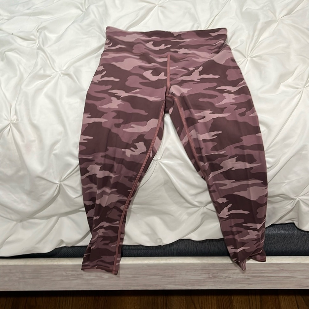 pink camo Athleta leggings